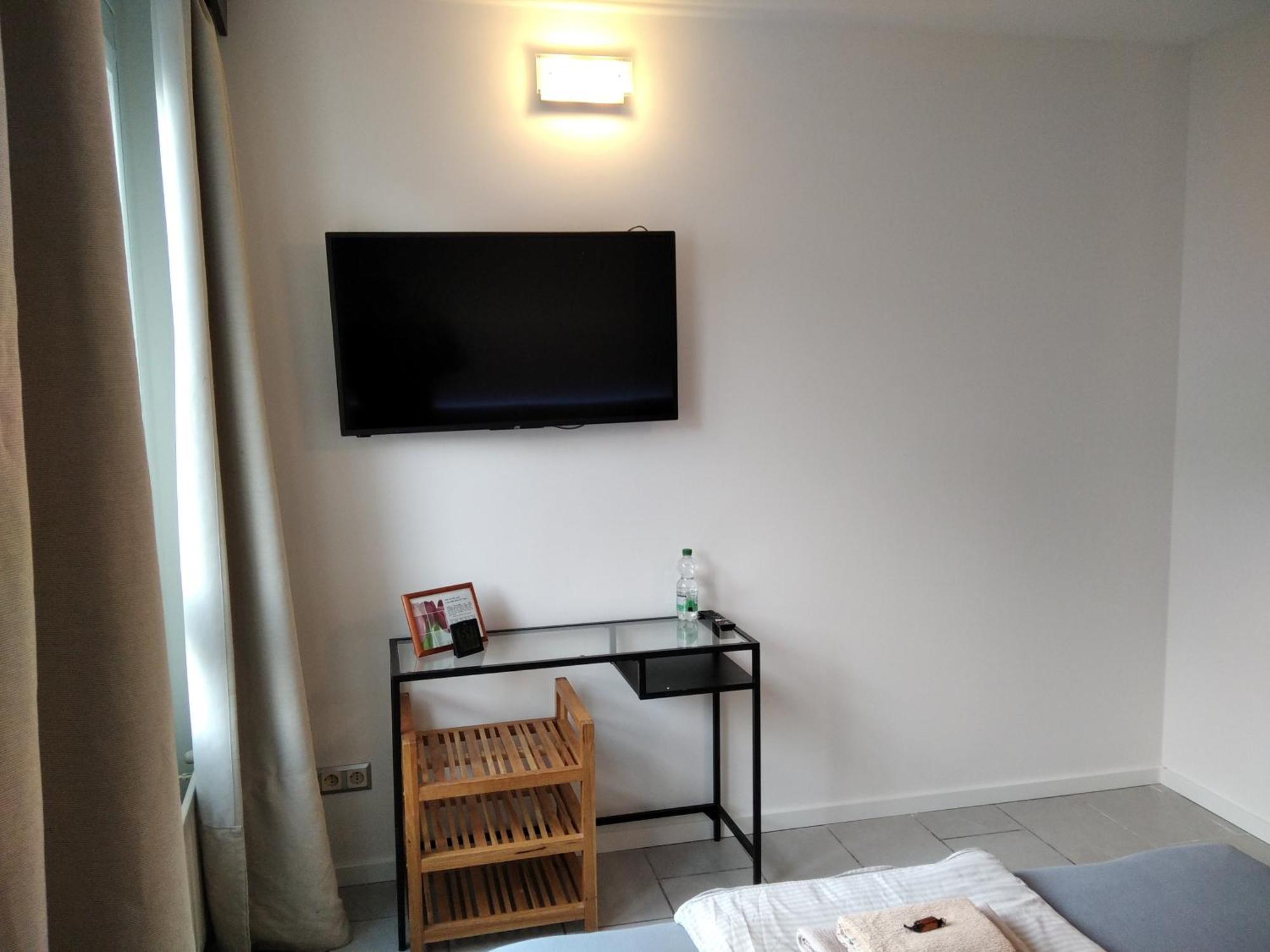 Sroom 118 And 119 In Center Reutlingen Esterno foto