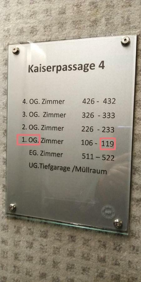 Sroom 118 And 119 In Center Reutlingen Esterno foto