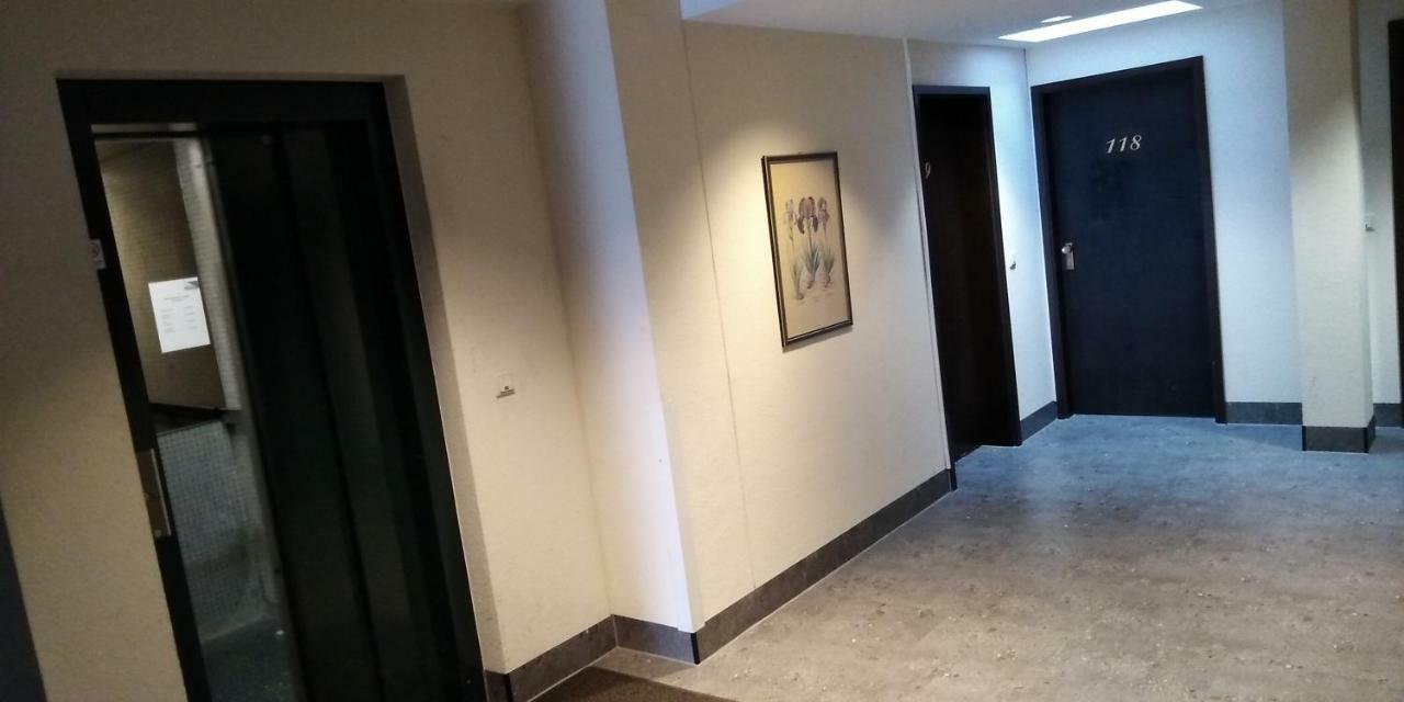 Sroom 118 And 119 In Center Reutlingen Esterno foto