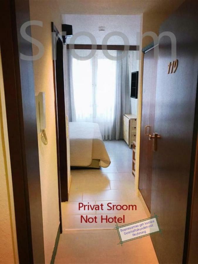 Sroom 118 And 119 In Center Reutlingen Esterno foto